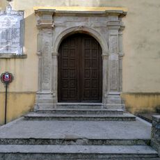 Portone della chiesa dei Carmelitani