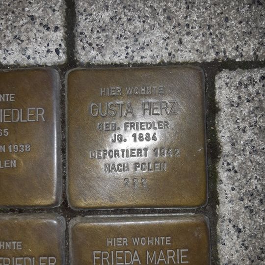 Stolperstein dedicated to Gusta Herz