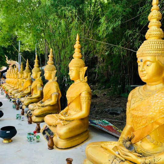 Wat Tham Khiritham