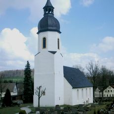 Kirche und Kirchhof, Torhaus, Einfriedungsmauer und Denkmal für verstorbene KZ-Häftlinge Geleitstraße -