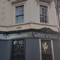 Edinburgh, 2-4 High Riggs, Main Point