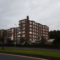 Great Western Road, 53-100 Kelvin Court