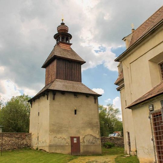 Zvonice v Jedlové u kostela