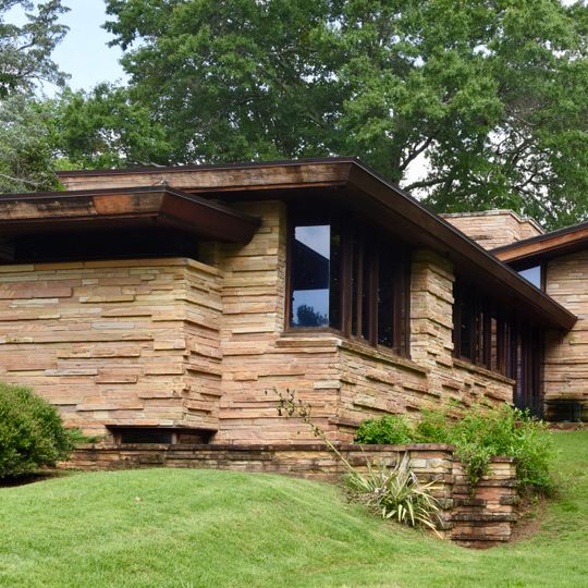 Seamour and Gerte Shavin House