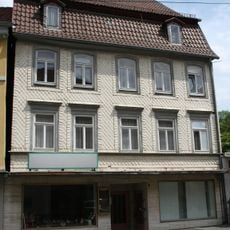 Wohn- und Geschäftshaus