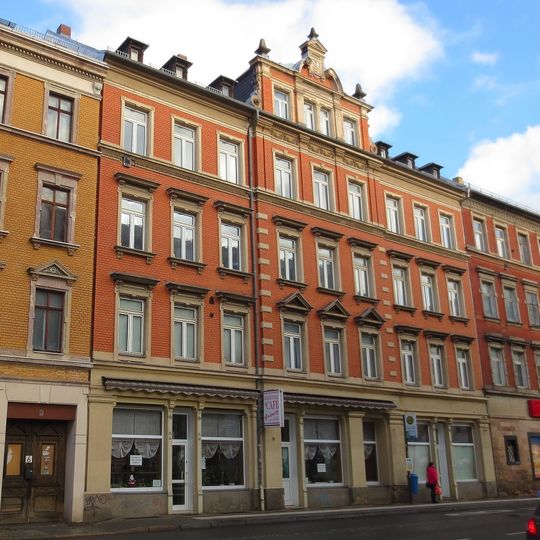 Mietshaus mit Läden in geschlossener Bebauung Limbacher Straße 4