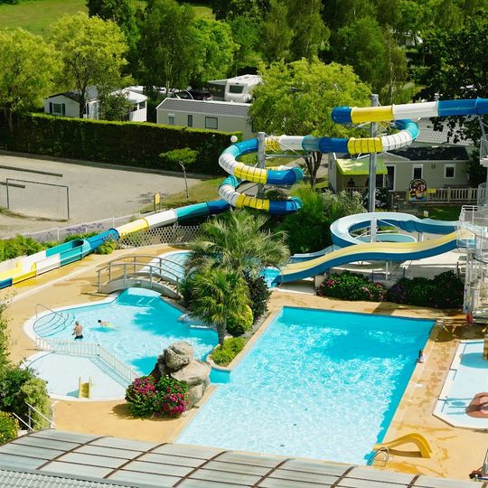 Camping De La Piscine