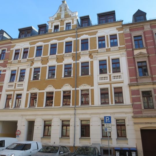 Mietshaus in geschlossener Bebauung Ludwigstraße 28