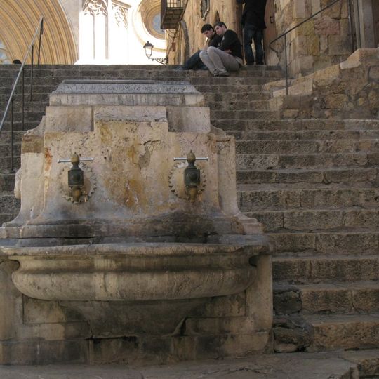 Fonts de la plaça Santiago Rusiñol