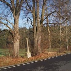 Kříž u Krchleb u cesty do Staňkova