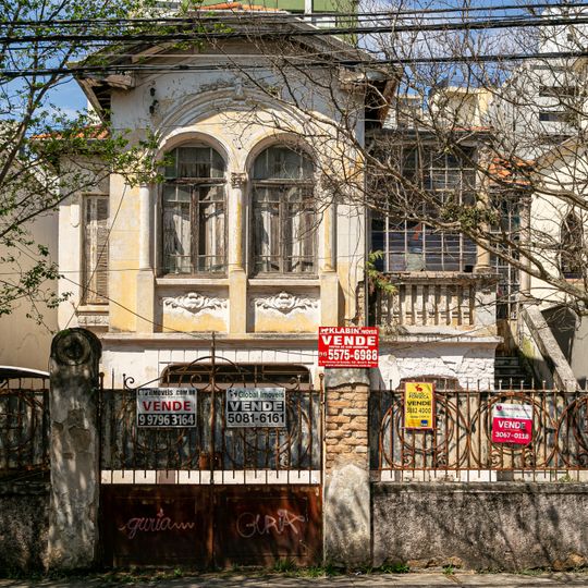 Imóvel à Rua Dona Inácia Uchoa, nº 114