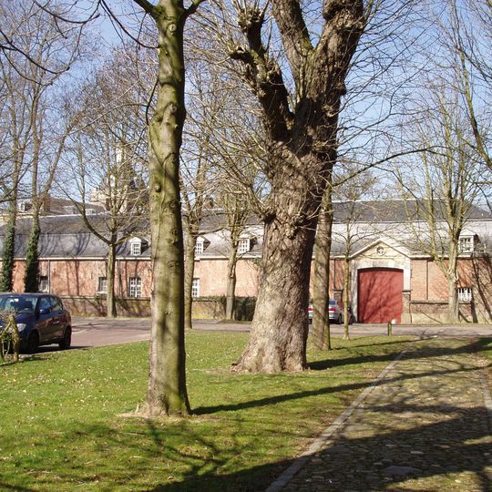 Amstenrade Castle: horse stables, gatehouse and service house