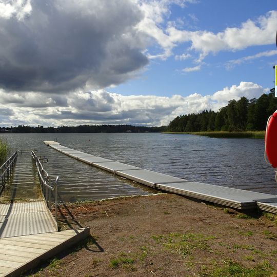 Public beach Lillsjön