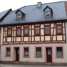 Wohnhaus in geschlossener Bebauung Altenburger Straße 2