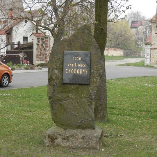 Pomník založení obce v Chodounech