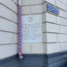 Commemorative plaque