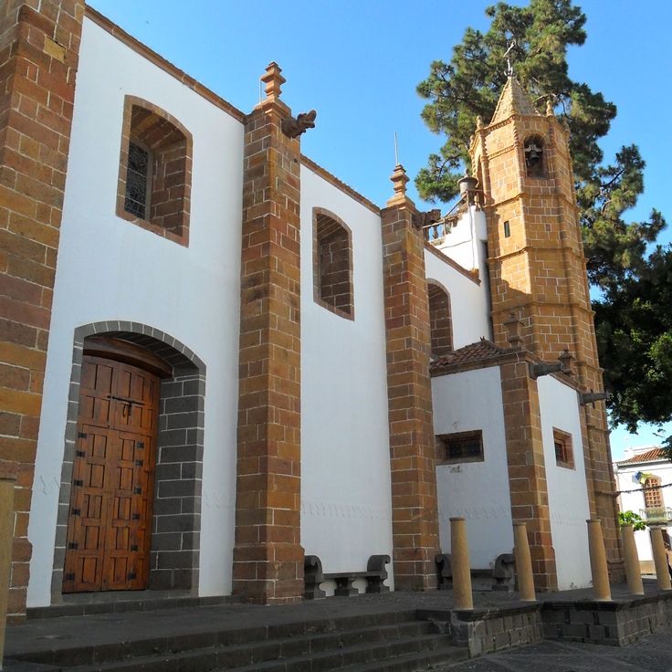 Nuestra Señora del Pino Basilica