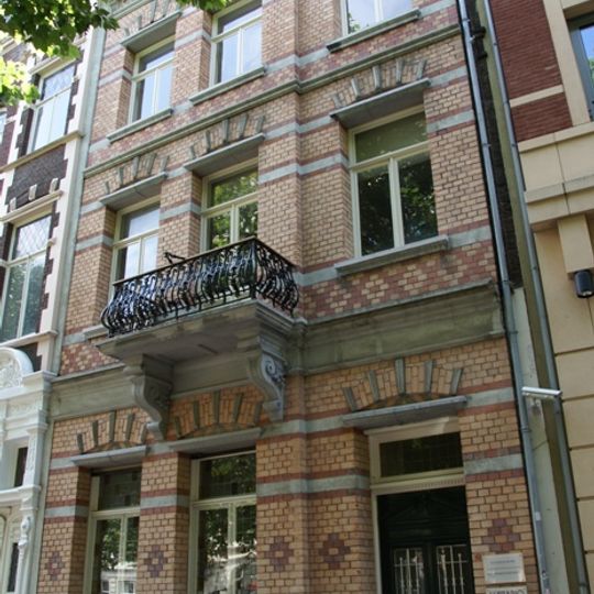 Wilhelminasingel 64, Maastricht