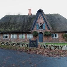 Friesenwall vor dem Haus