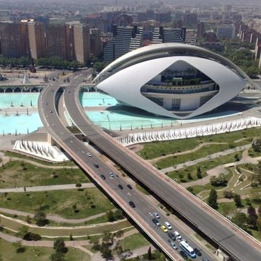 Modern 21st-century architecture: skyscrapers, museums, and landmark buildings