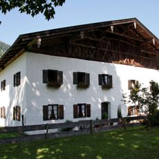 Linderhofer Straße 6