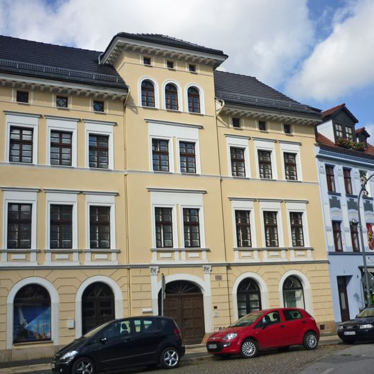 Wohnhaus in geschlossener Bebauung Nikolaigraben 5