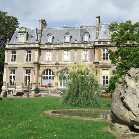 Kategorie:Bibliothèque Municipale