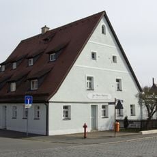 Bucher Hauptstraße 102