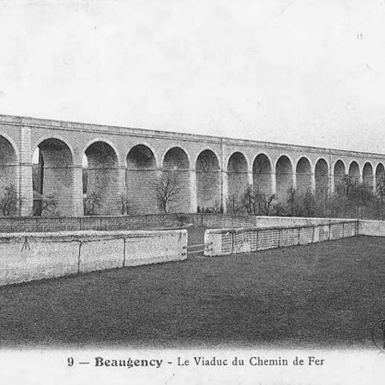 Viaduc ferroviaire de Beaugency