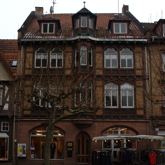 Wohn- und Geschäftshaus