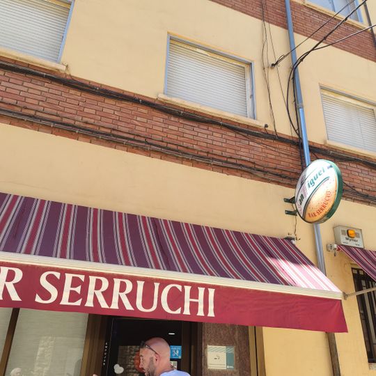 Bar Serruchi
