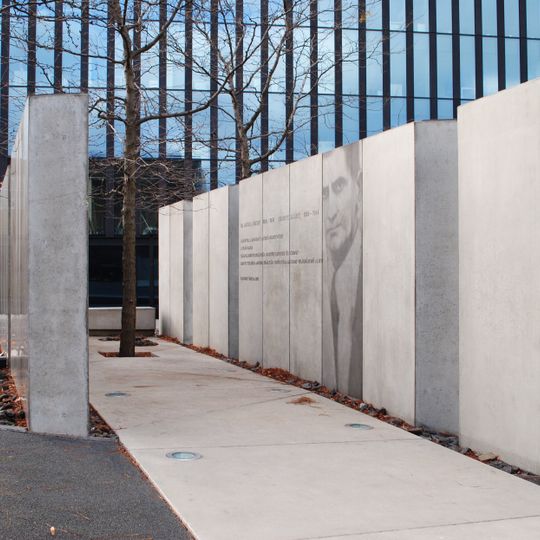 Monument of Henryk Sławik and József Antall in Katowice‎