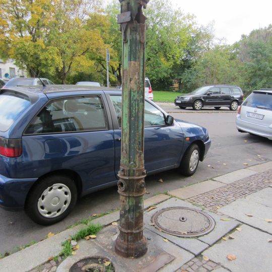 Bernhardstraße Village pump