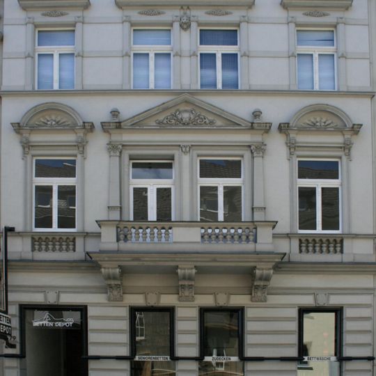 Schillerstraße 79