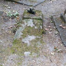 Grave of Unidentified24