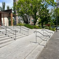 Parvis Saint-Paul