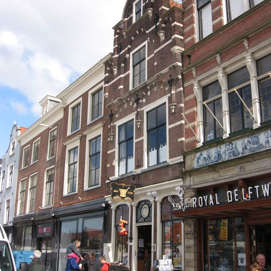 Woonhuis annex winkel