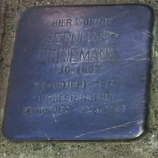 Stolperstein dedicated to Bernhard Heinemann