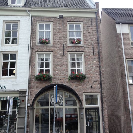 Pand me twee verdiepingen