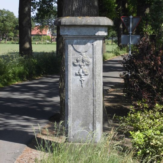 Hekpijlers bij Weldammerlaan 9, Hoevelaken