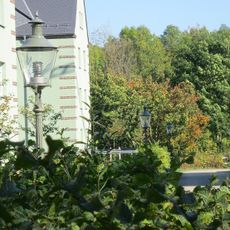 Zwei Gaslaternen der Firma Vulkan Am Karbel, neben Nr. 3 und neben Nr. 15