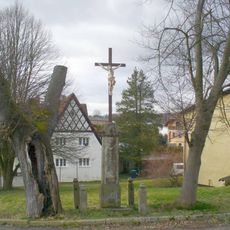 Kříž poblíž domu 272 ve Vilémově