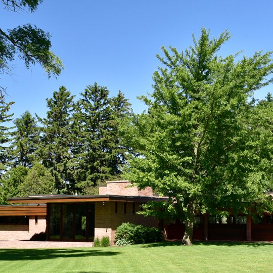 Robert and Elizabeth Muirhead House