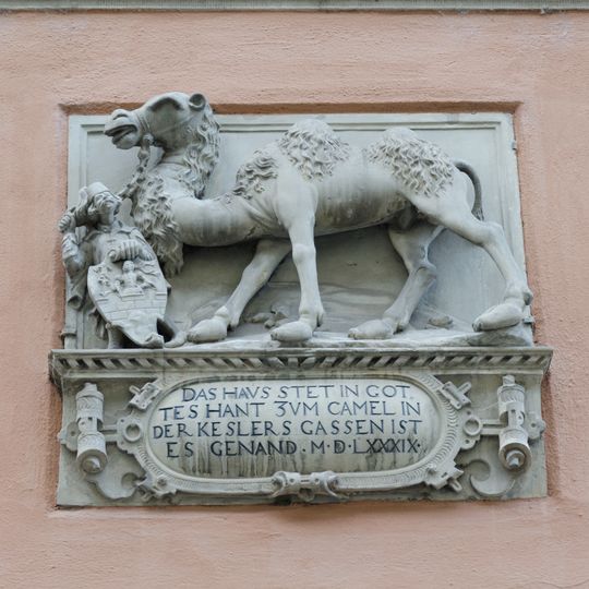 Hauszeichen Sandsteinrelief, Kamel, 1589