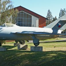 Mikoyan MiG-15bis 3908