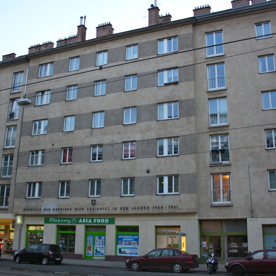 Wohnhausanlage Althanstraße 29–31