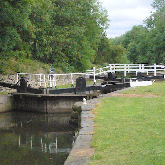 Calder And Hebble Navigation Ganny Lock And Footbridge