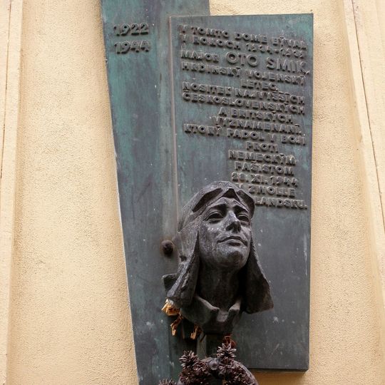 Nájomný dom, tabuľa pamätná