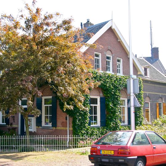 Merwedekanaal: dubbele dienstwoning