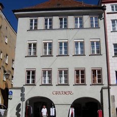 Wohn- und Geschäftshaus